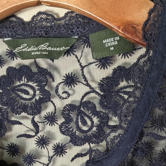 Eddie Bauer Navy Lace-Trim Blouse - Size Medium - Picture 4 of 6